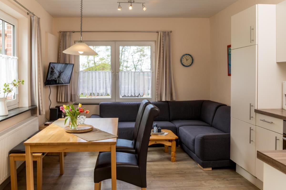 Friesenhof Janssen - Urlaub Auf Dem Bauernhof Appartement Neuharlingersiel Buitenkant foto