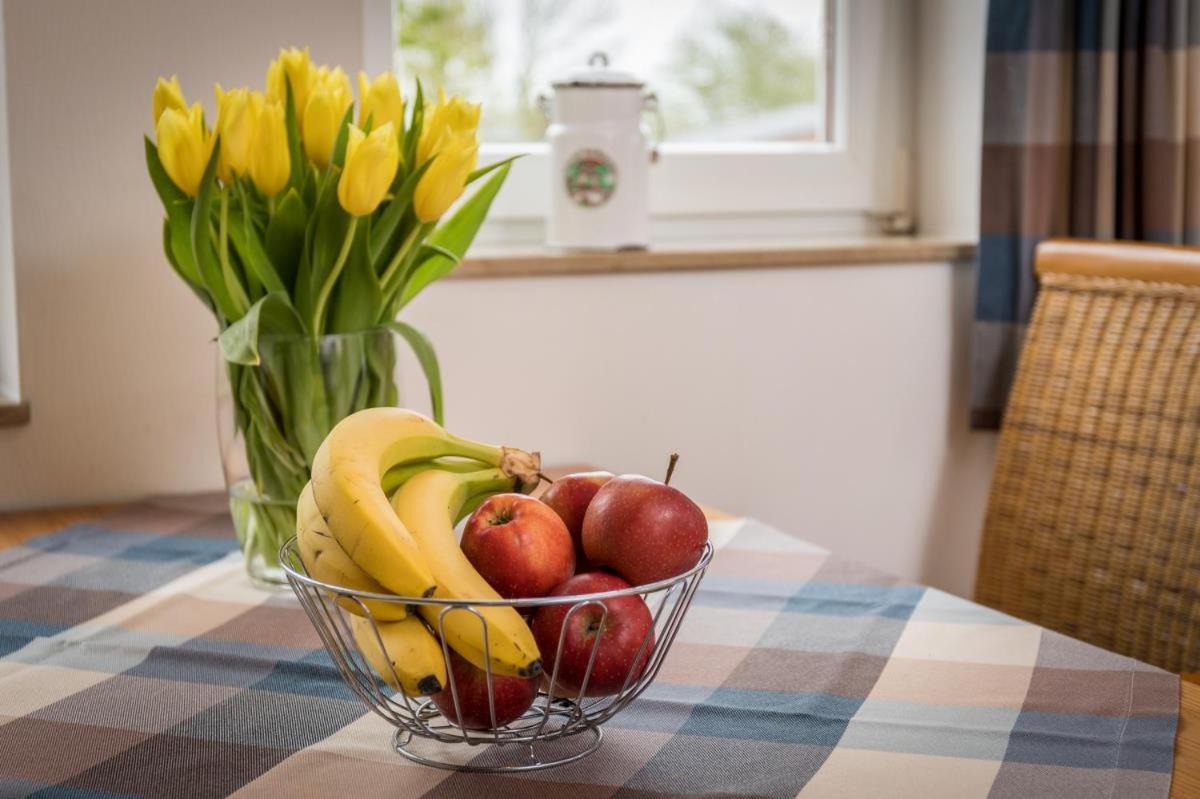 Friesenhof Janssen - Urlaub Auf Dem Bauernhof Appartement Neuharlingersiel Buitenkant foto