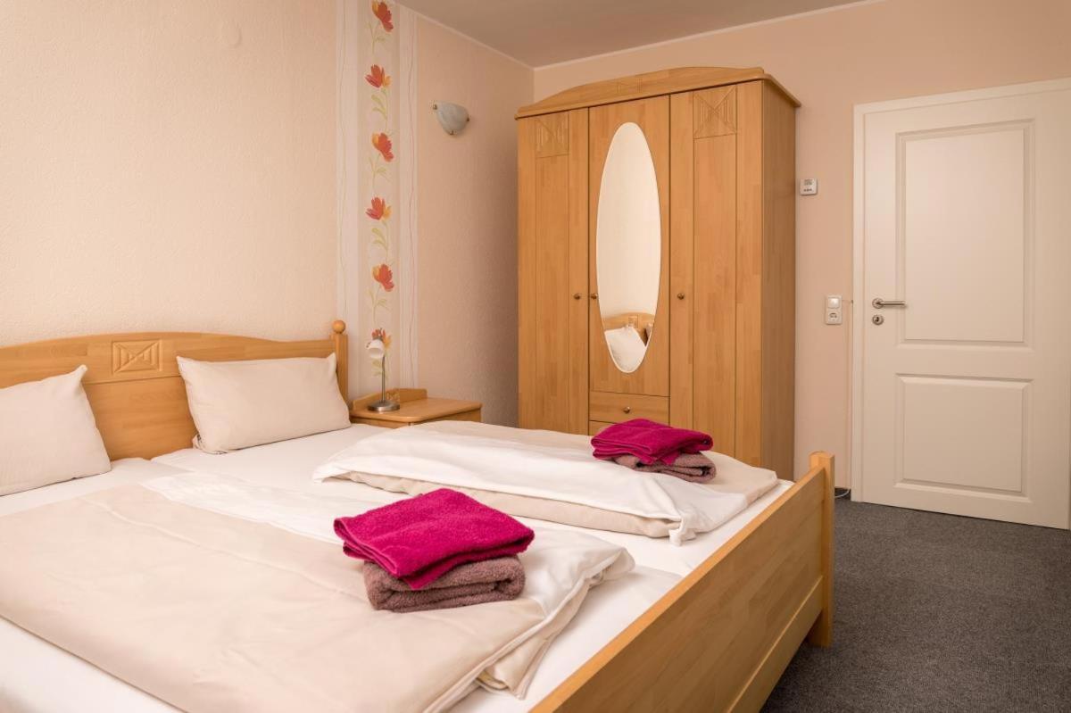 Friesenhof Janssen - Urlaub Auf Dem Bauernhof Appartement Neuharlingersiel Buitenkant foto