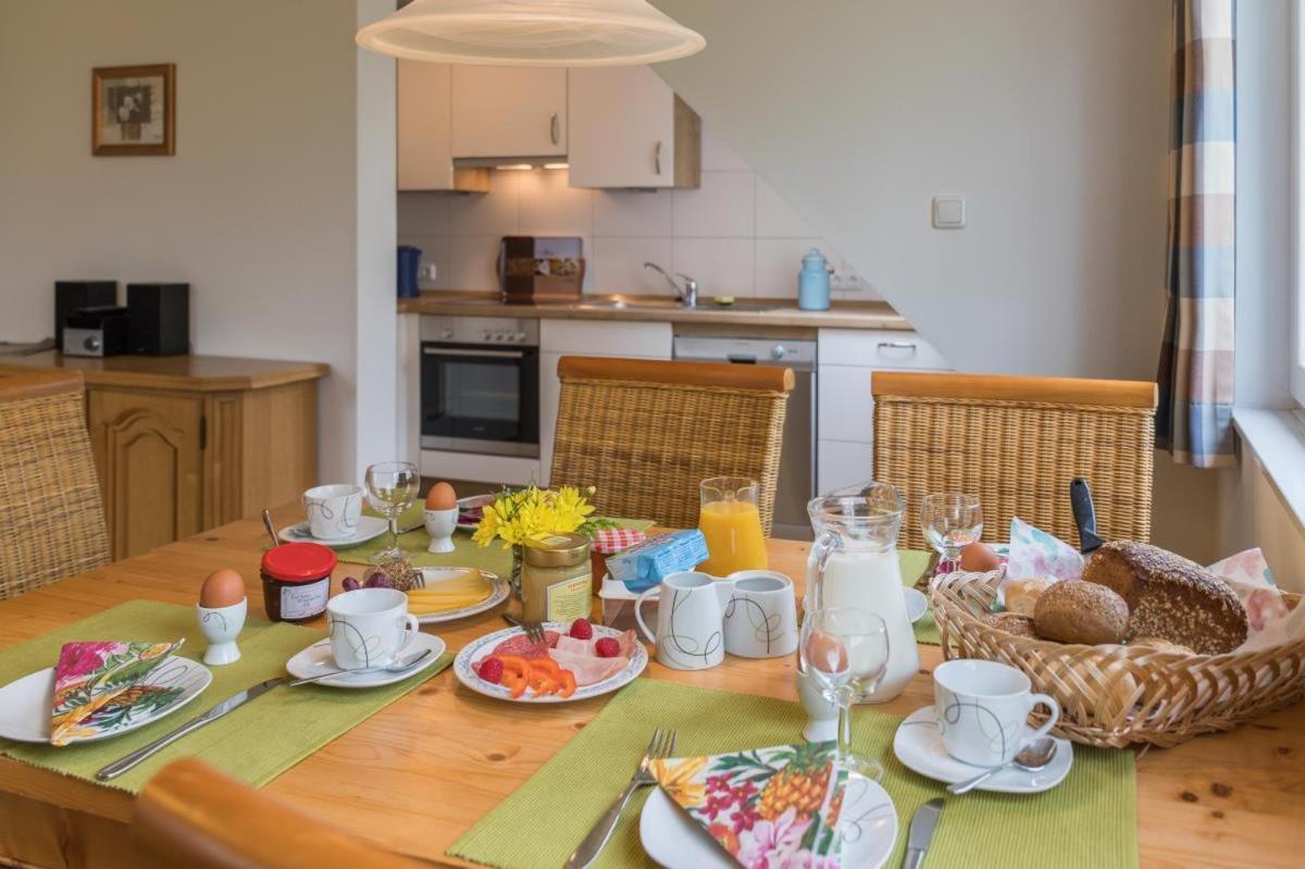 Friesenhof Janssen - Urlaub Auf Dem Bauernhof Appartement Neuharlingersiel Buitenkant foto