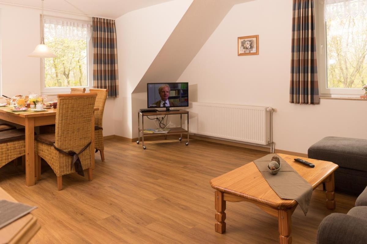 Friesenhof Janssen - Urlaub Auf Dem Bauernhof Appartement Neuharlingersiel Buitenkant foto